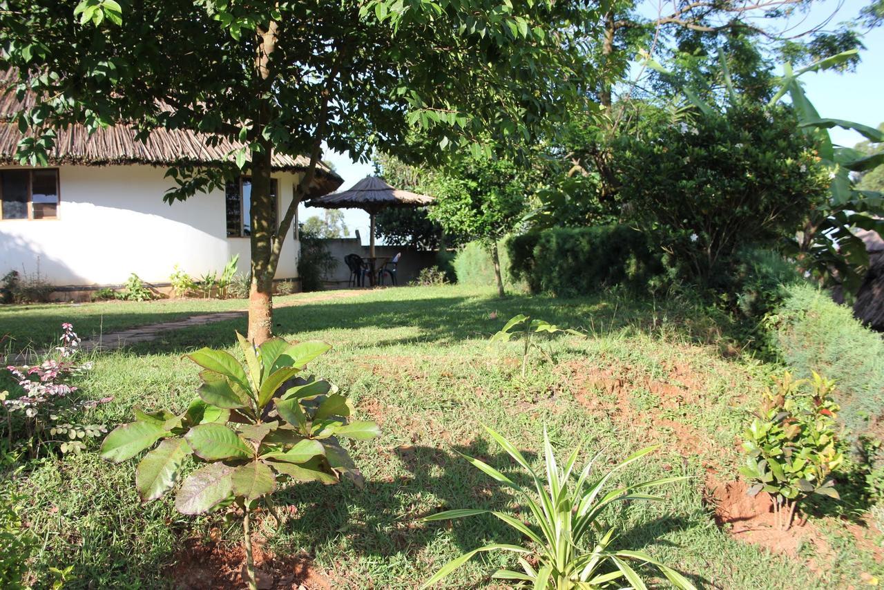 Banda Lodge Masaka Exterior foto