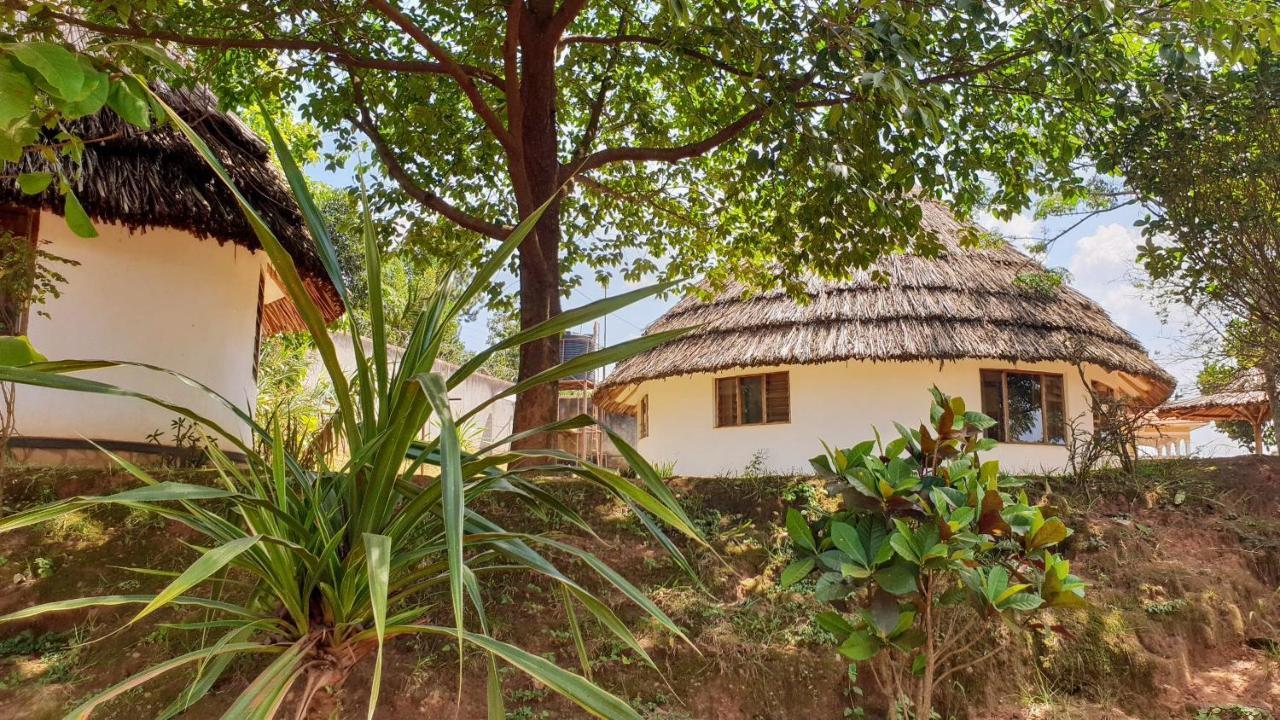 Banda Lodge Masaka Exterior foto