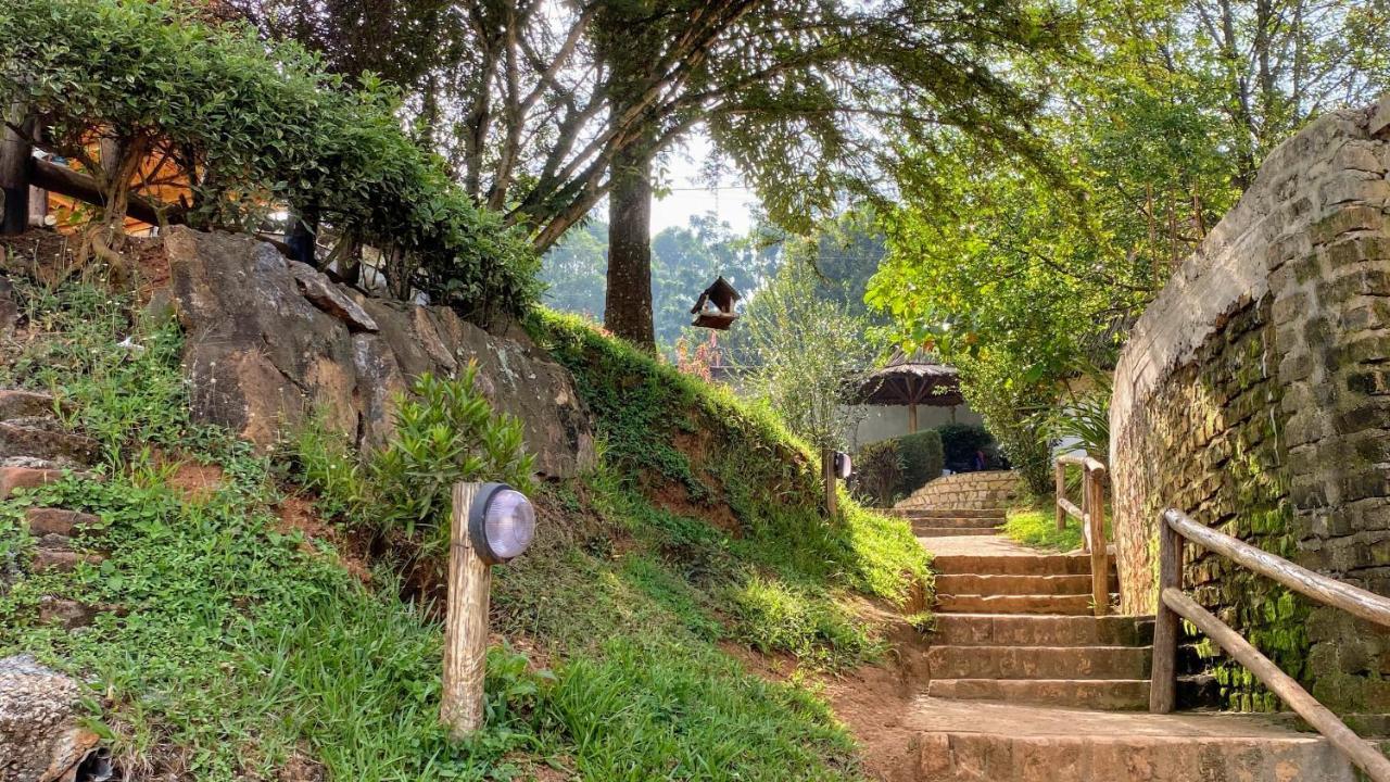 Banda Lodge Masaka Exterior foto